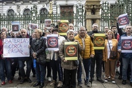 Vecinos de las zonas rurales afectadas durante su protesta.