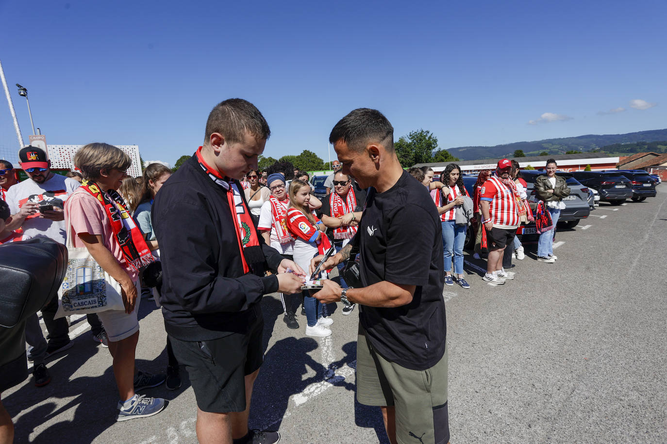 La Mareona arropa al Sporting antes de la vuelta: «¡Sí se puede!»