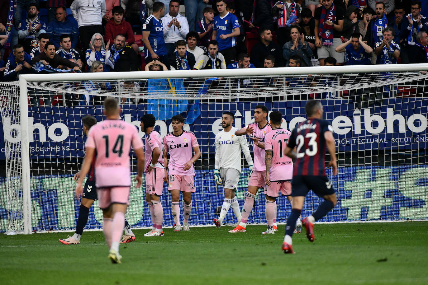 Las mejores imágenes del Eibar - Real Oviedo