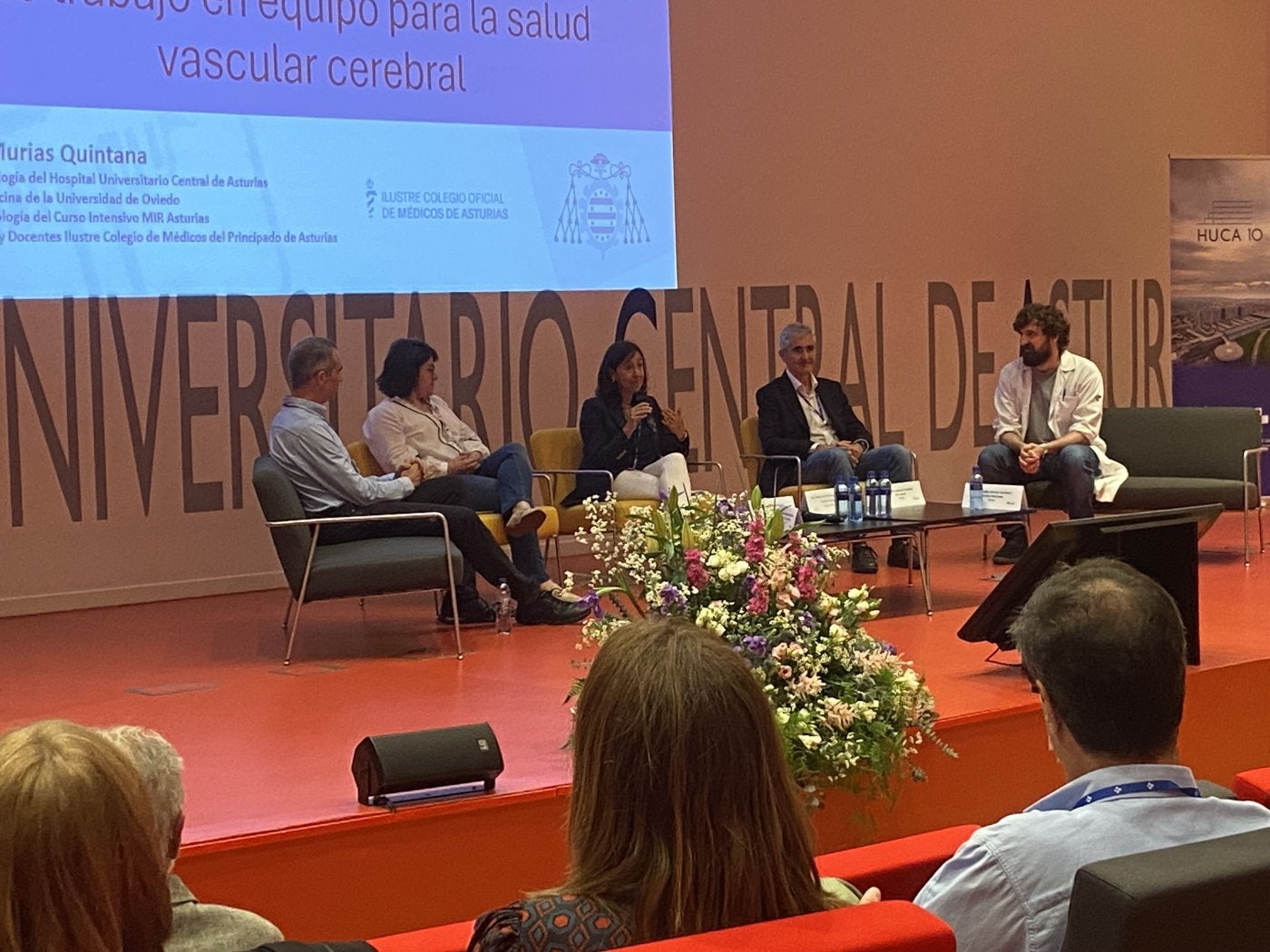 Miguel Ángel Alaguero (Farmacia Hospitalaria), Lorena Pérez (Cuidados Paliativos Pediátricos), María José Villanueva (directora médica), Pablo Avanzas (Cardiología) y Eduardo Murias (Neurorradiología).
