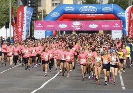 La multitudinaria carrera en la edición pasada.