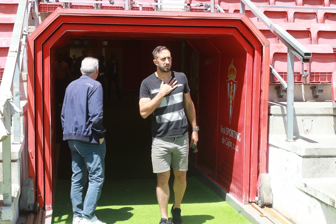 Emotiva despedida a Miguel Ángel Ramírez como entrenador del Sporting