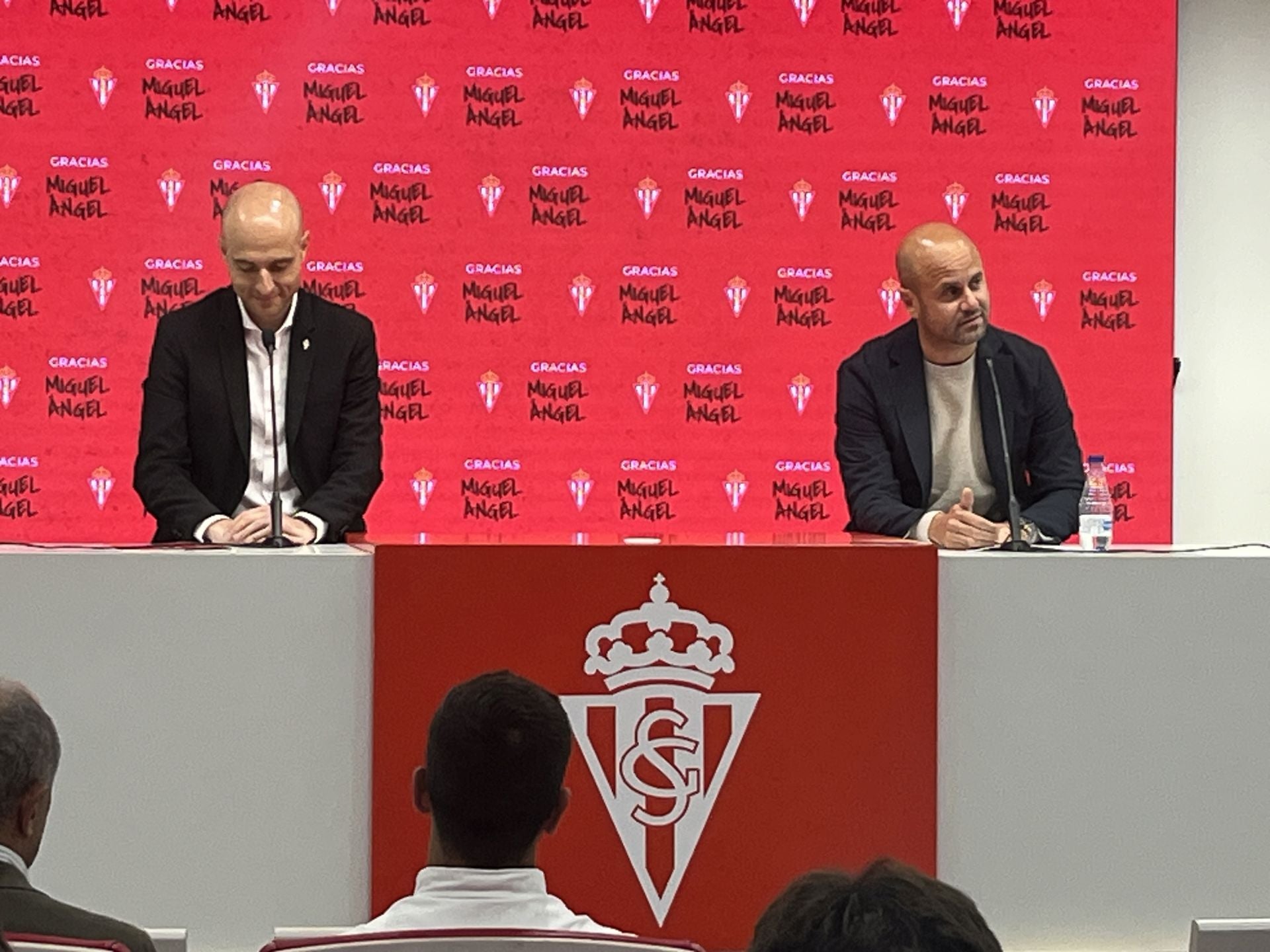 Emotiva despedida a Miguel Ángel Ramírez como entrenador del Sporting