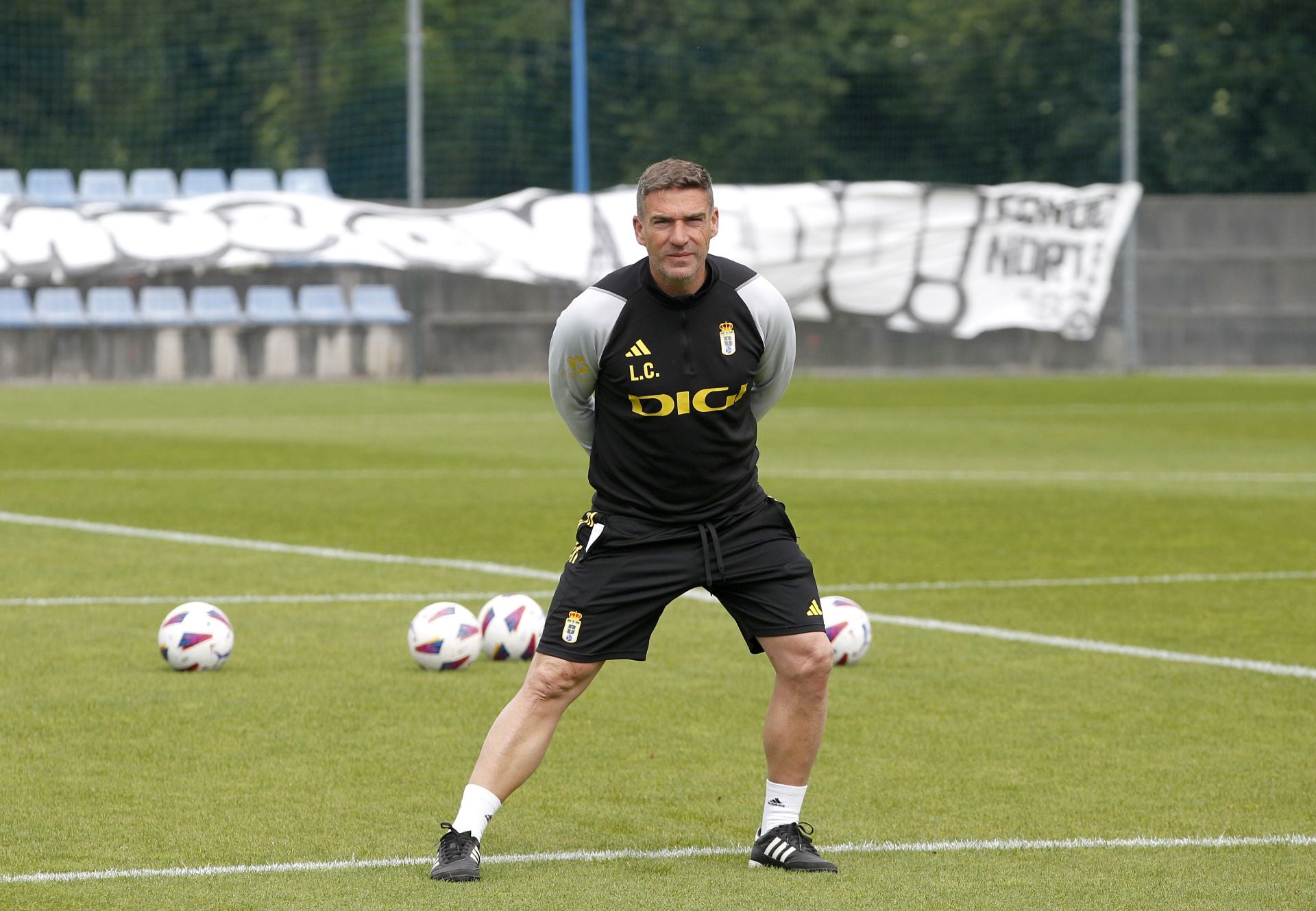 Objetivo, el ascenso: último entrenamiento del Oviedo antes de medirse con el Espanyol