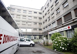 Una vista del Centro Comunitario de Sangre y Tejidos de Asturias del viejo HUCA.