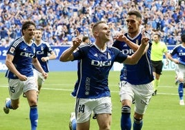 Alemao celebra el gol azul.