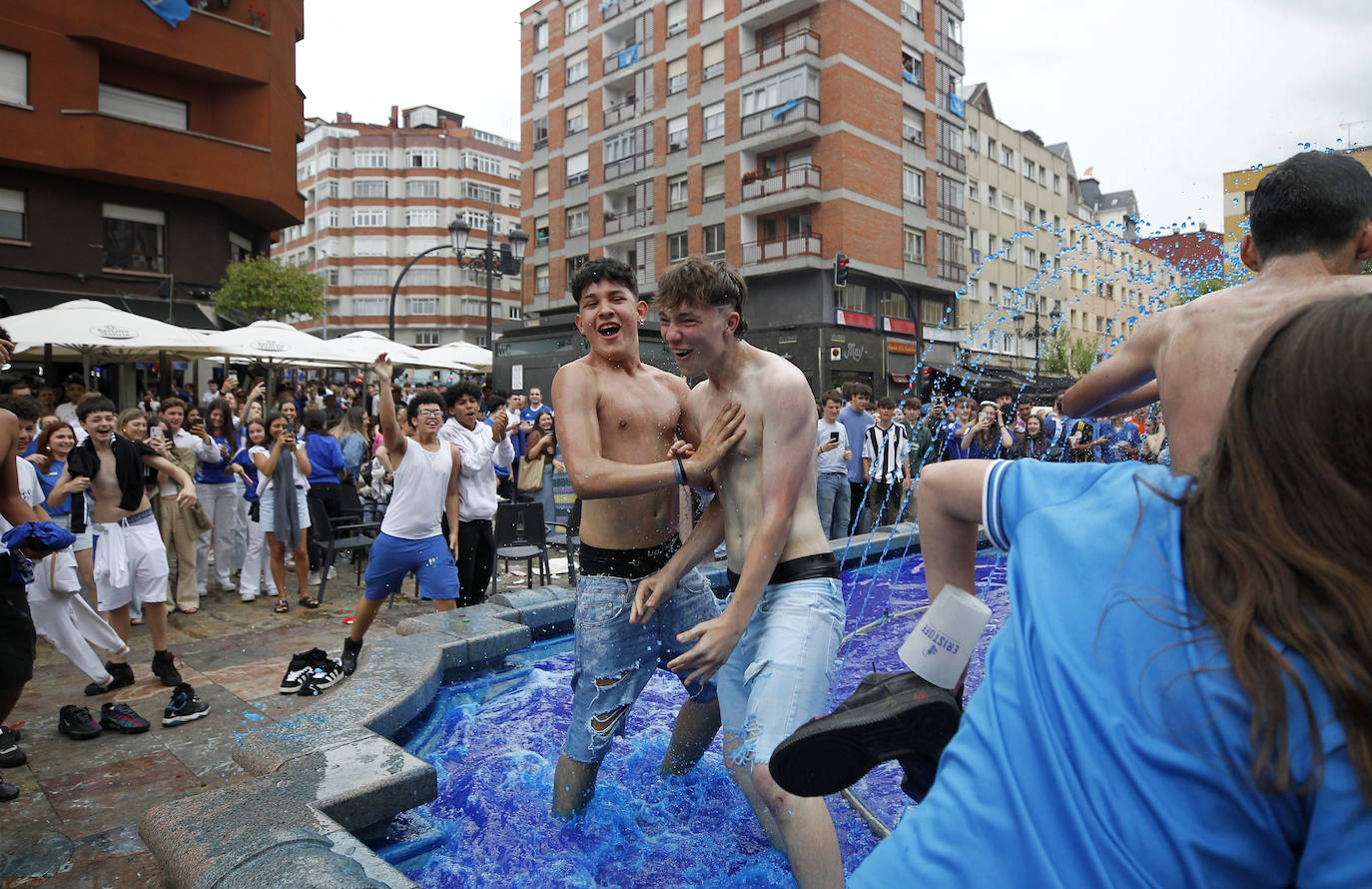 Los bares de Oviedo, a rebosar durante el partido