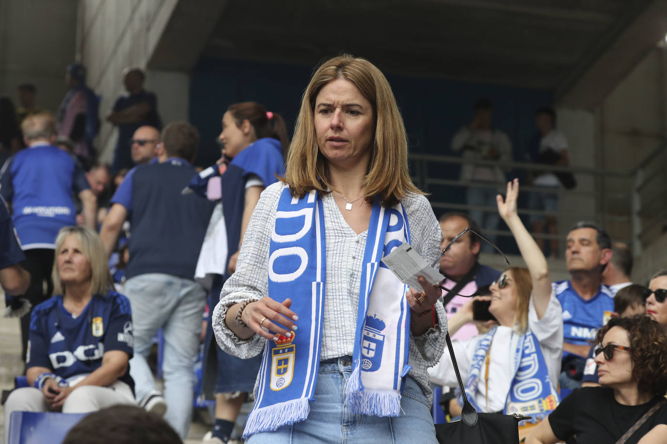 ¿Estuviste en las gradas del Tartiere animando al Oviedo? ¡Búscate en las fotos!