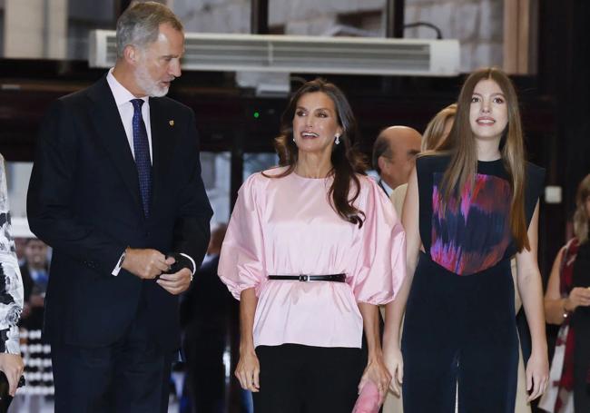 El look que la infanta Sofía lució en los Premios Princesa en 2023 en el concierto celebrado en el Auditorio Príncipe Felipe.