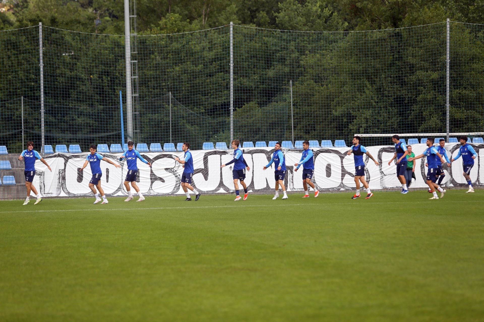 Así entrena el Real Oviedo antes del partido frente al Espanyol