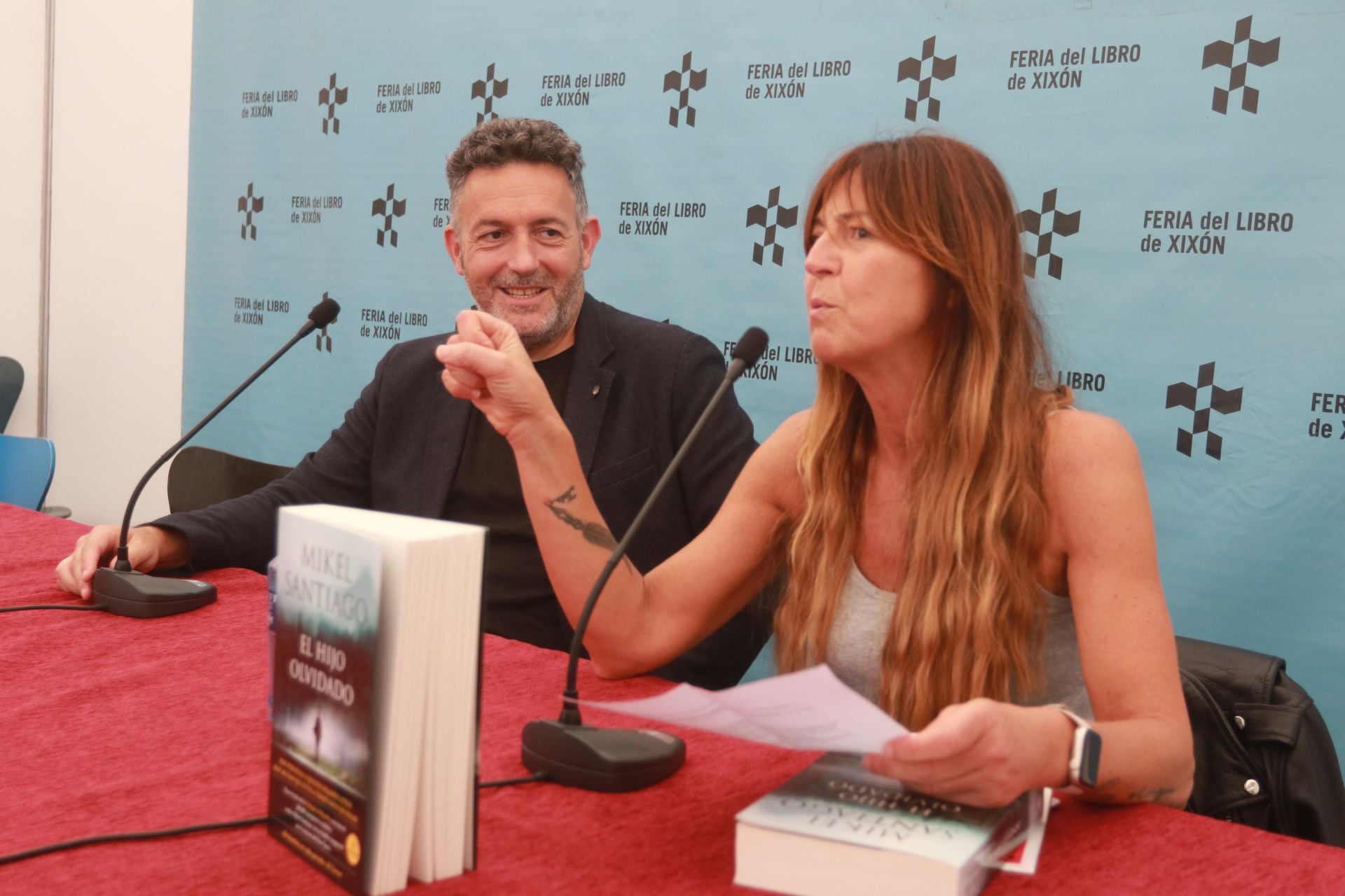 Las imágenes que deja la Feria del Libro en Gijón este sábado