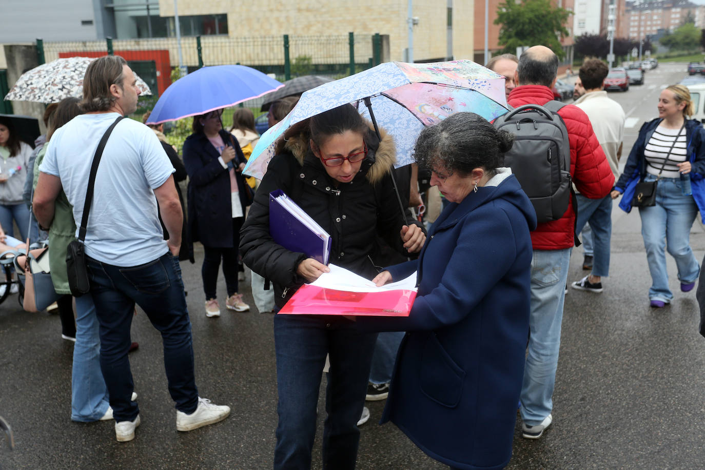 Opositores veteranos y muchas ganas de una plaza fija de maestro en Asturias