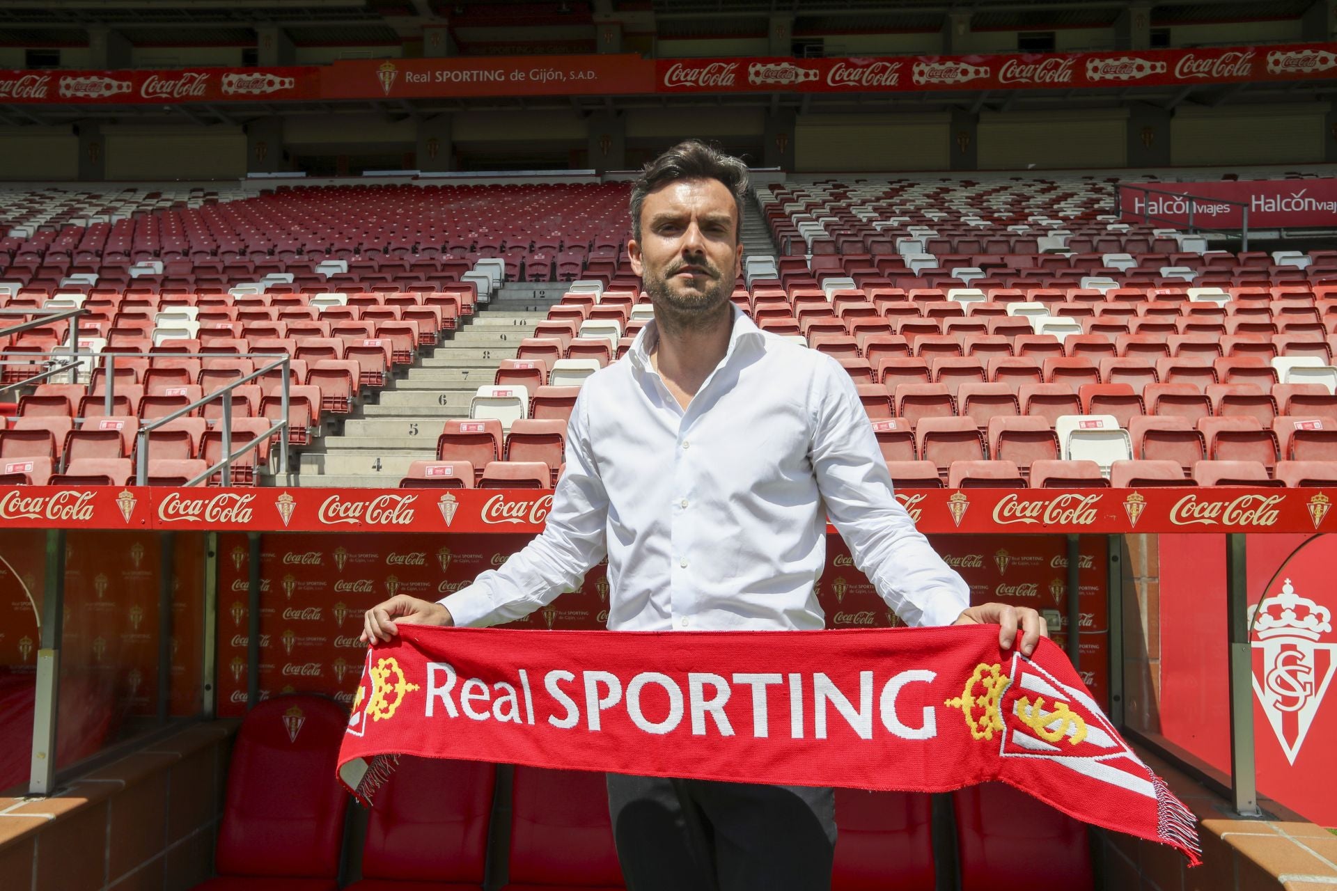 La presentación de Rubén Albés como entrenador del Sporting, en imágenes