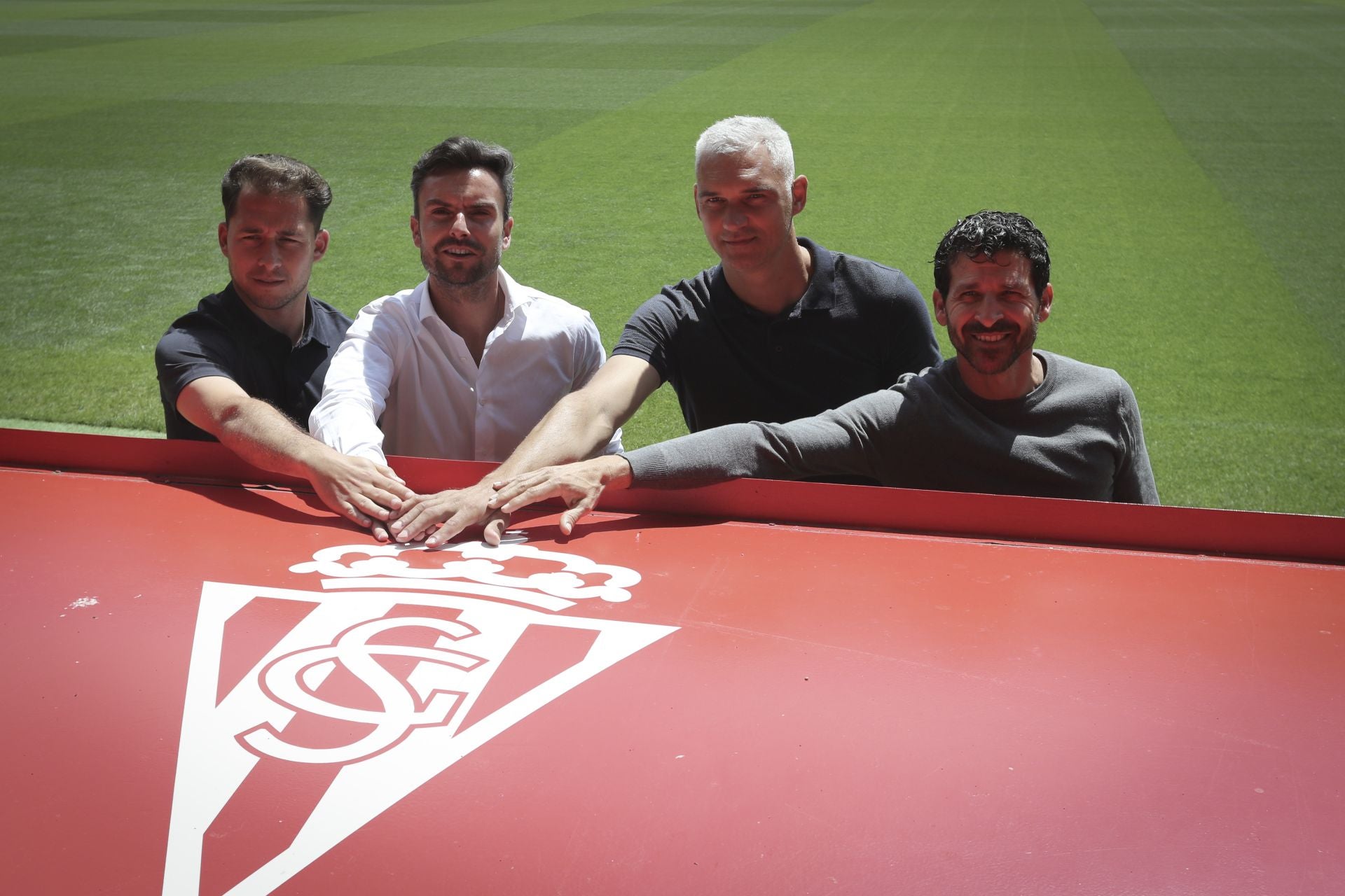 La presentación de Rubén Albés como entrenador del Sporting, en imágenes