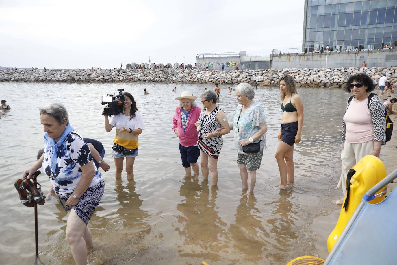 De El Bierzo a Gijón para mojar los pies en Poniente