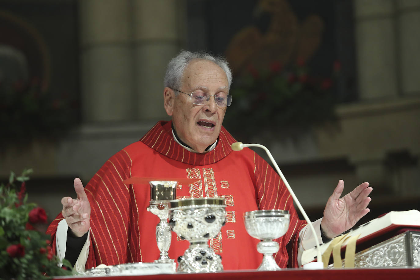 Gijón inicia los festejos por San Pedro con la bendición de las aguas