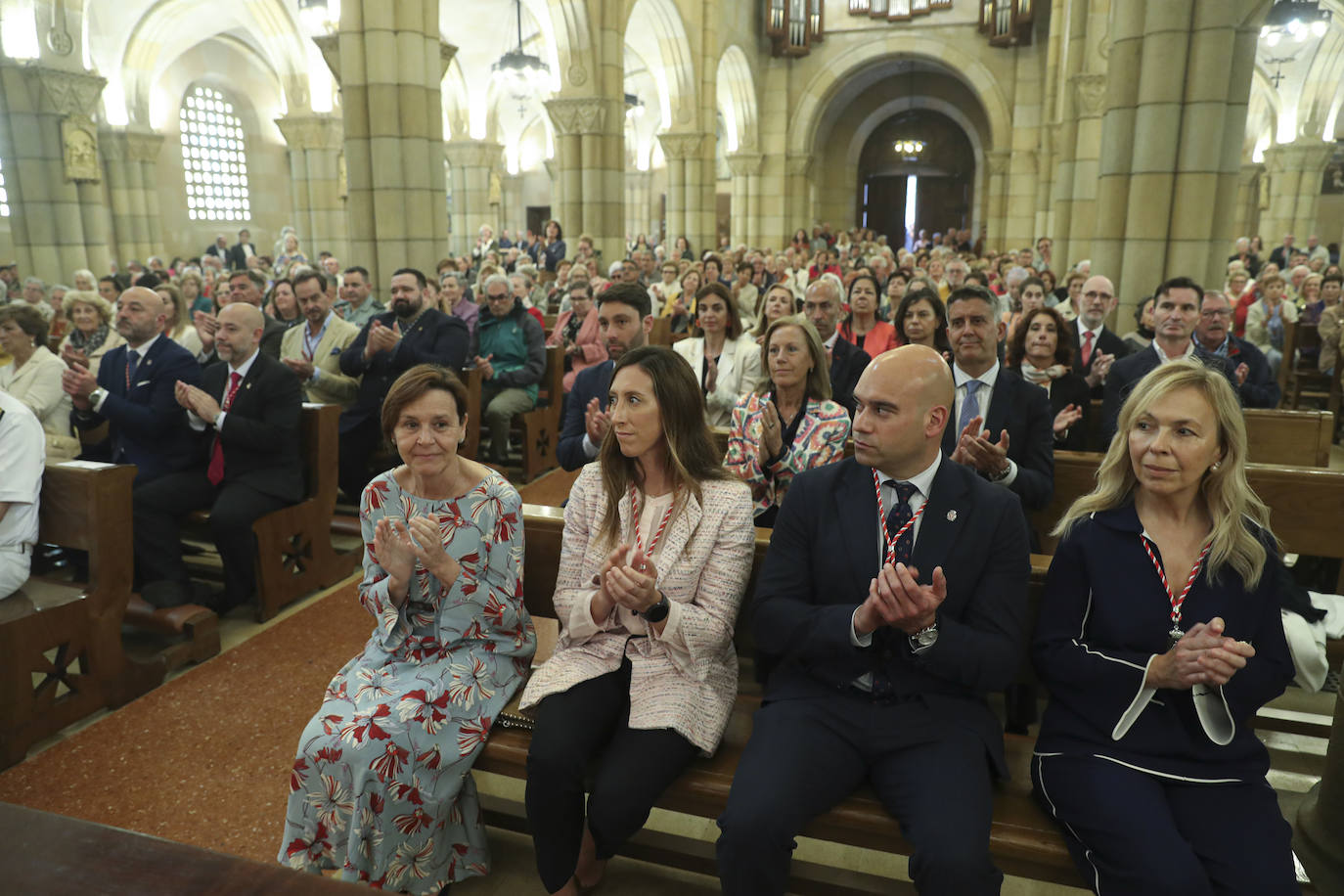 Gijón inicia los festejos por San Pedro con la bendición de las aguas