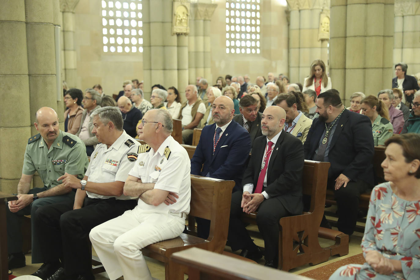 Gijón inicia los festejos por San Pedro con la bendición de las aguas