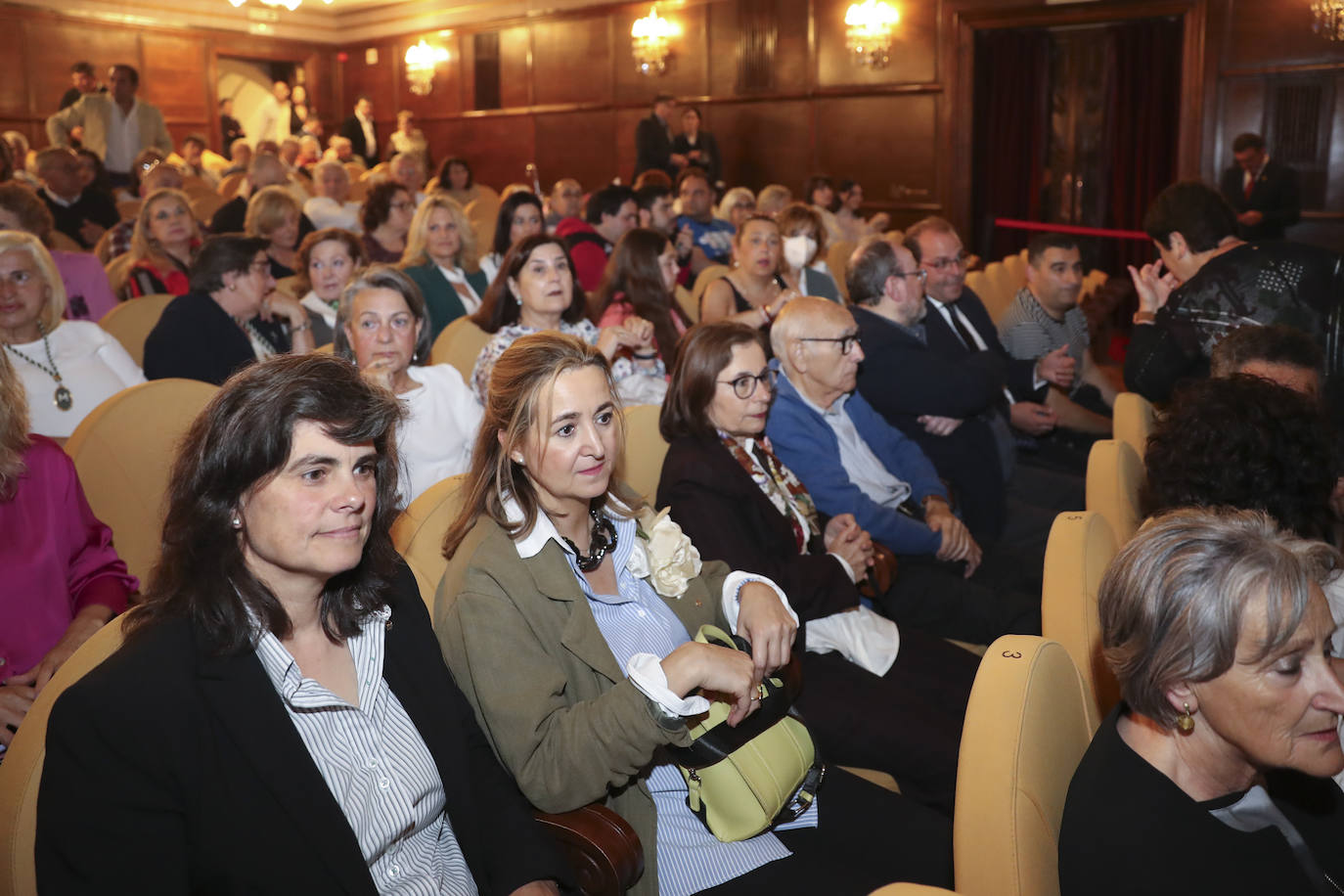 Honores y distinciones en Gijón: así fue la entrega de medallas de la ciudad