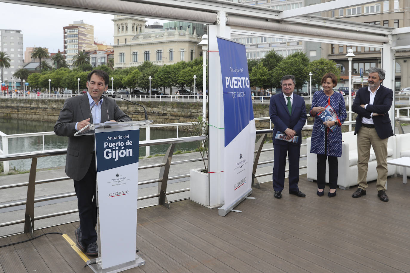 Así ha sido la presentación del anuario del Puerto de Gijón