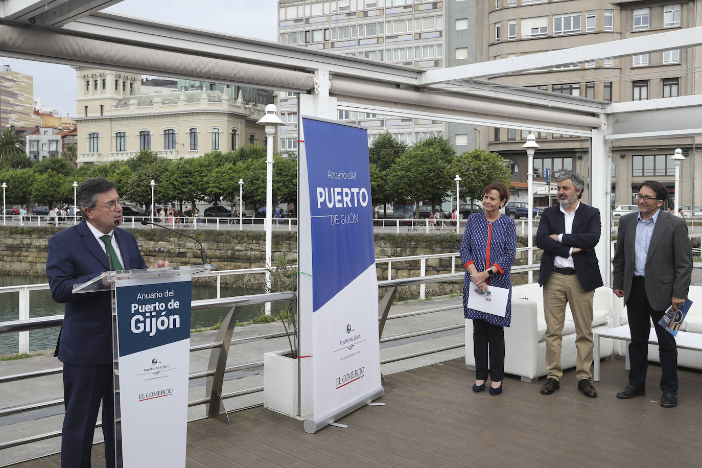 Así ha sido la presentación del anuario del Puerto de Gijón