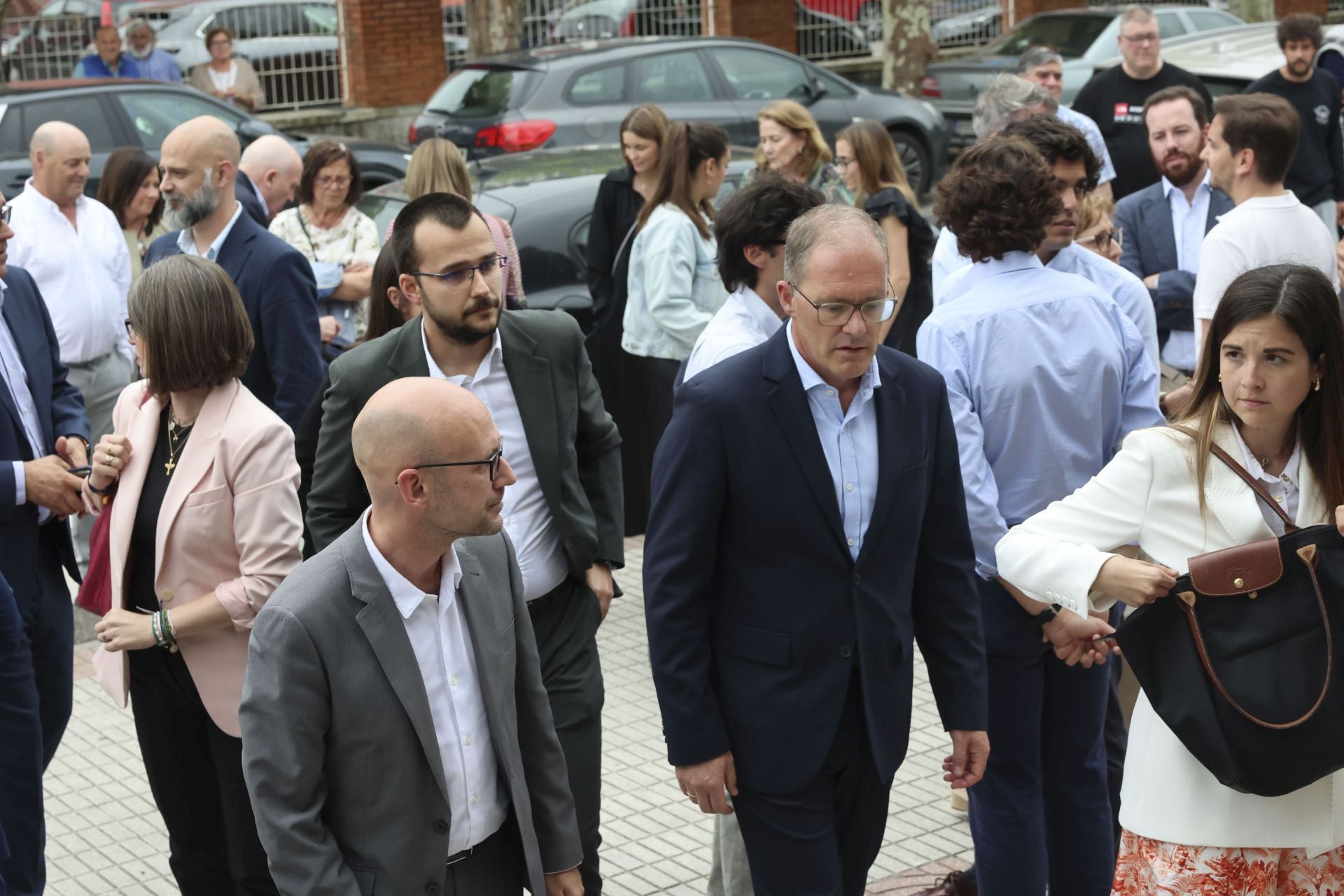 Triste adiós a Carlos Rodríguez de la Torre, «una buena persona y muy profesional»