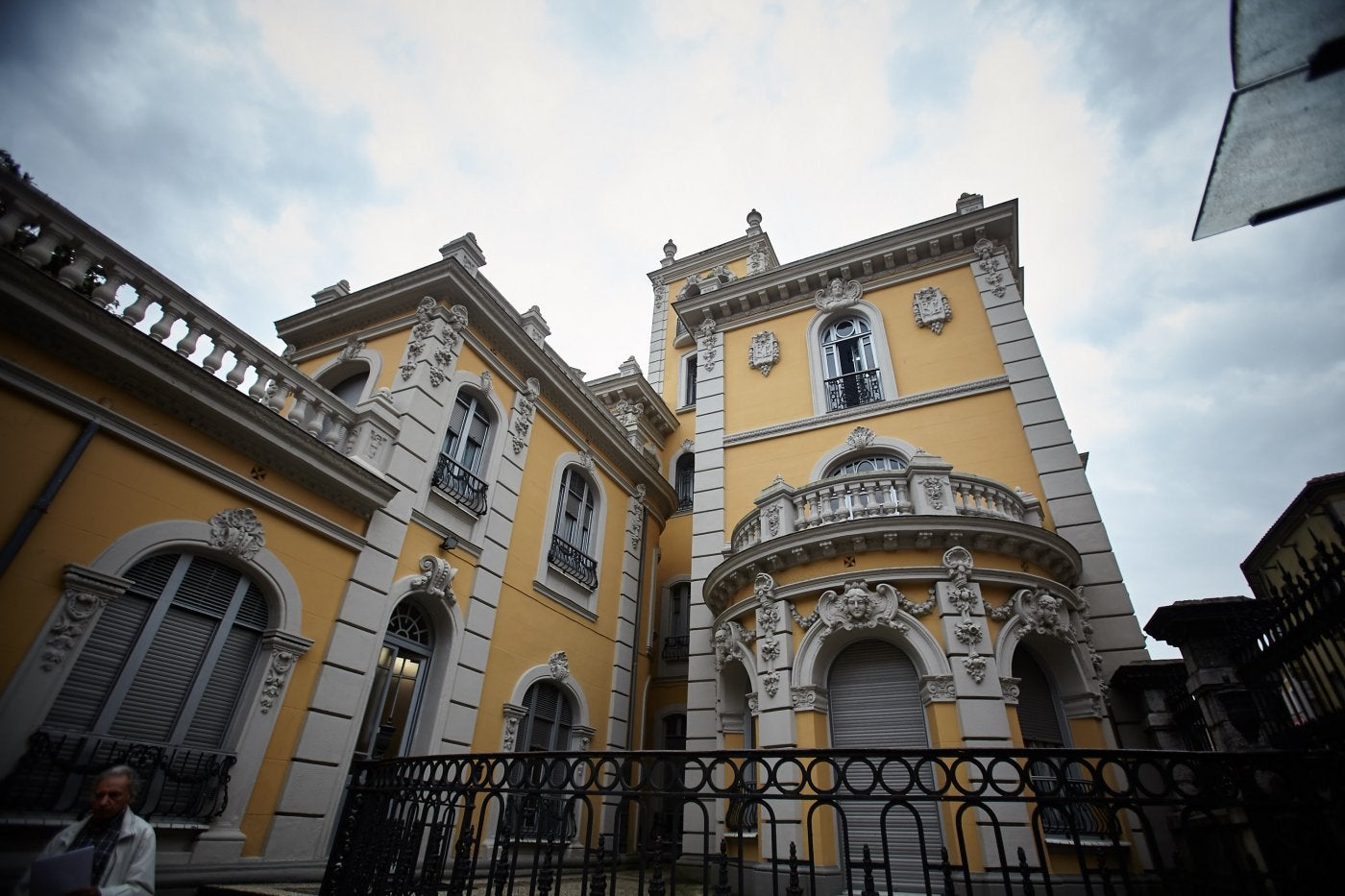 El Palacio de Balsera es uno de los más fotografiados por los turistas.