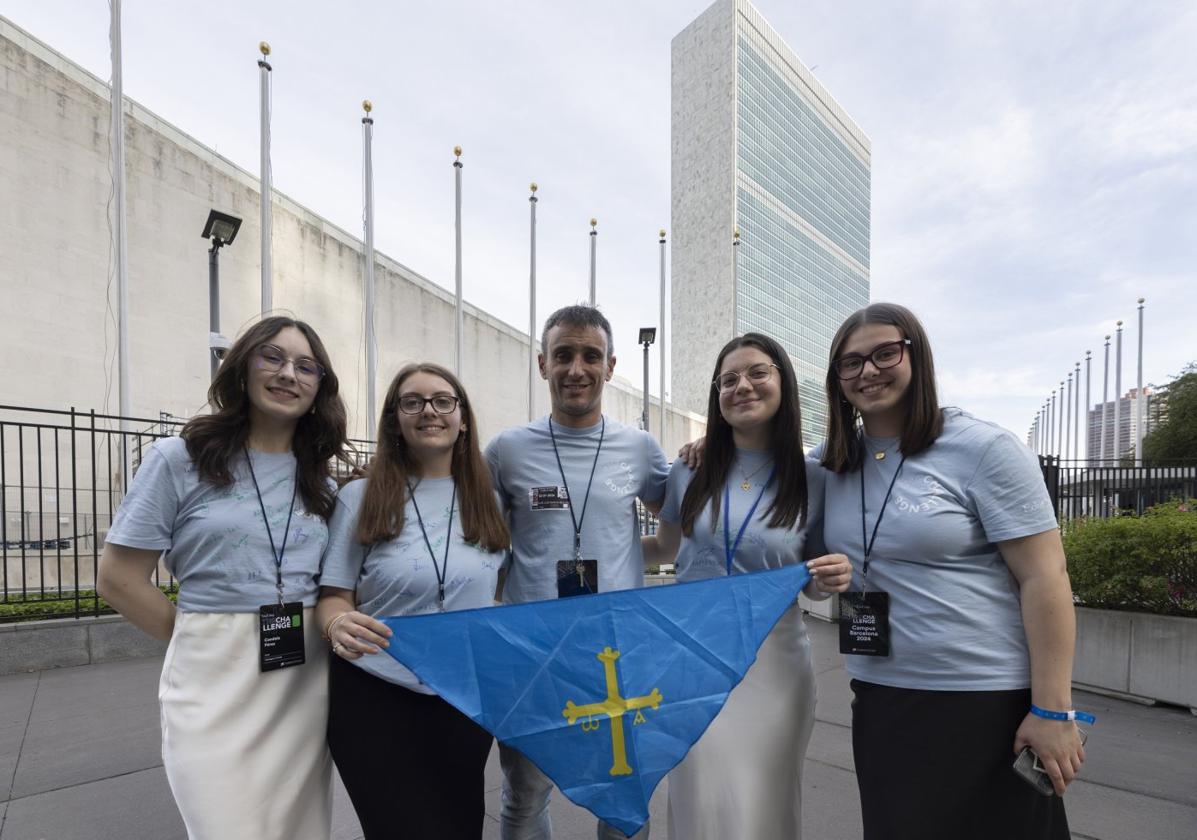 Los alumnos asturianos que pudieron participar en la expedición organizada por Fundación «la Caixa».