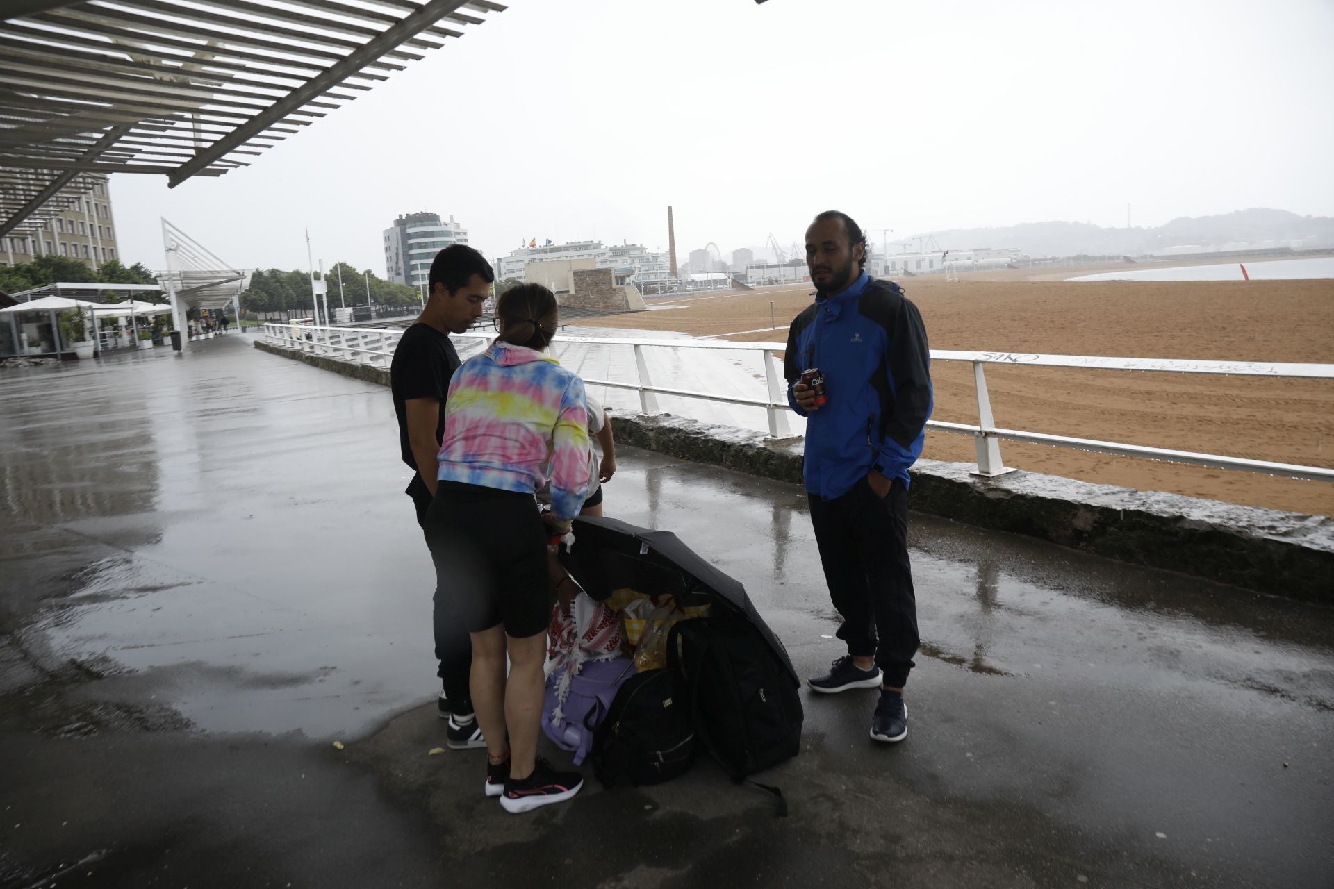 La lluvia &#039;acaba con el verano&#039; en Asturias