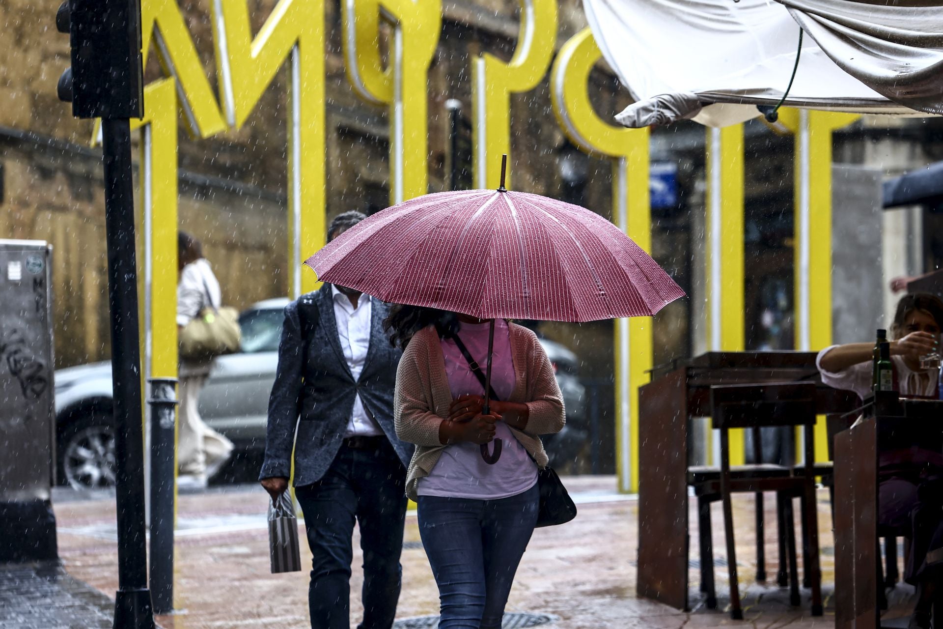 La lluvia &#039;acaba con el verano&#039; en Asturias