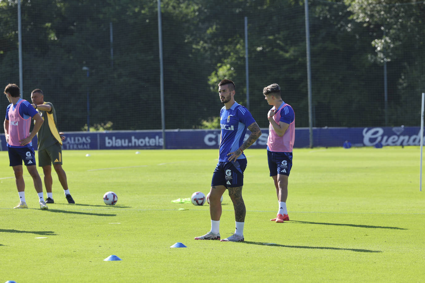 El Real Oviedo se pone a punto: las imágenes del primer entrenamiento