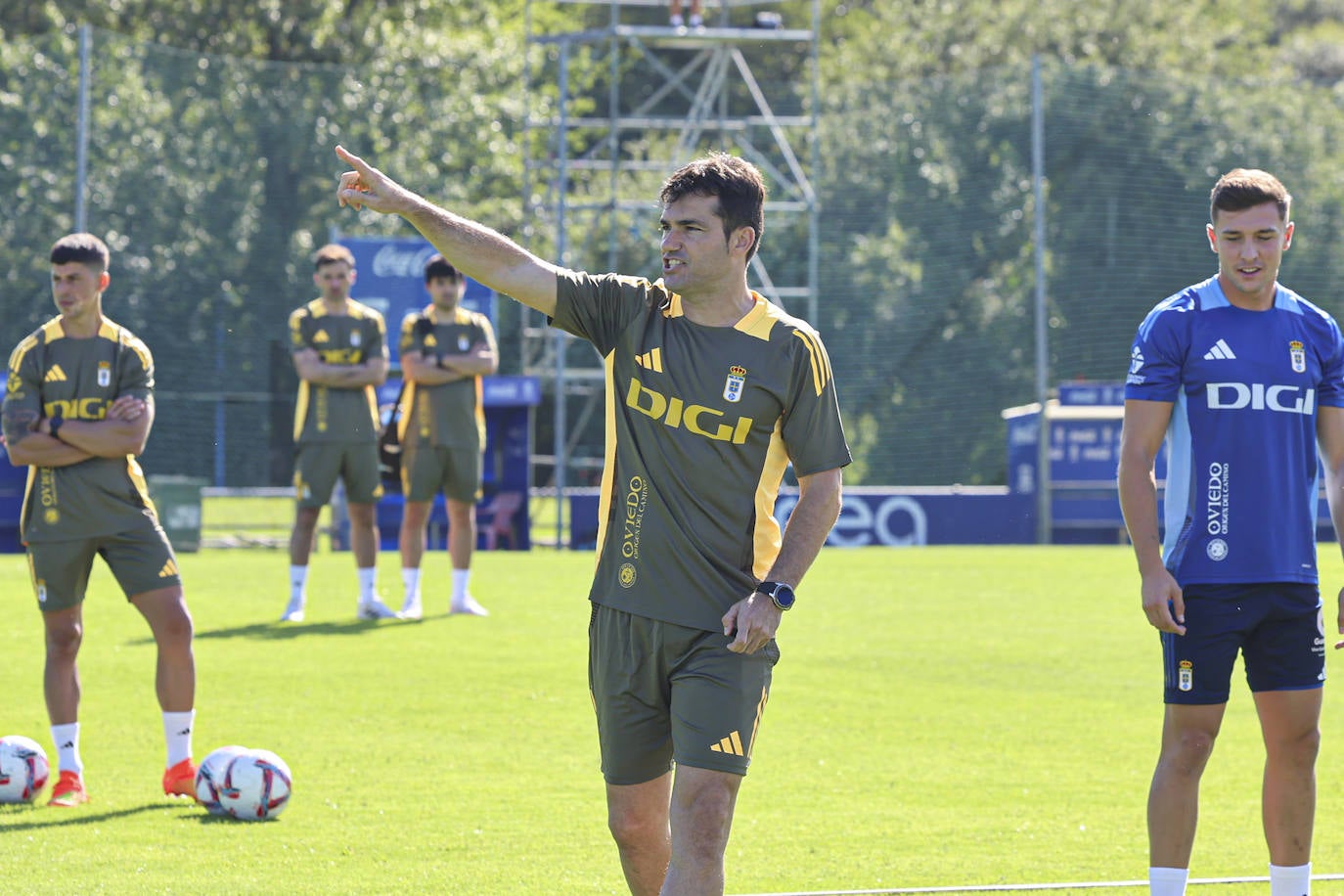 El Real Oviedo se pone a punto: las imágenes del primer entrenamiento