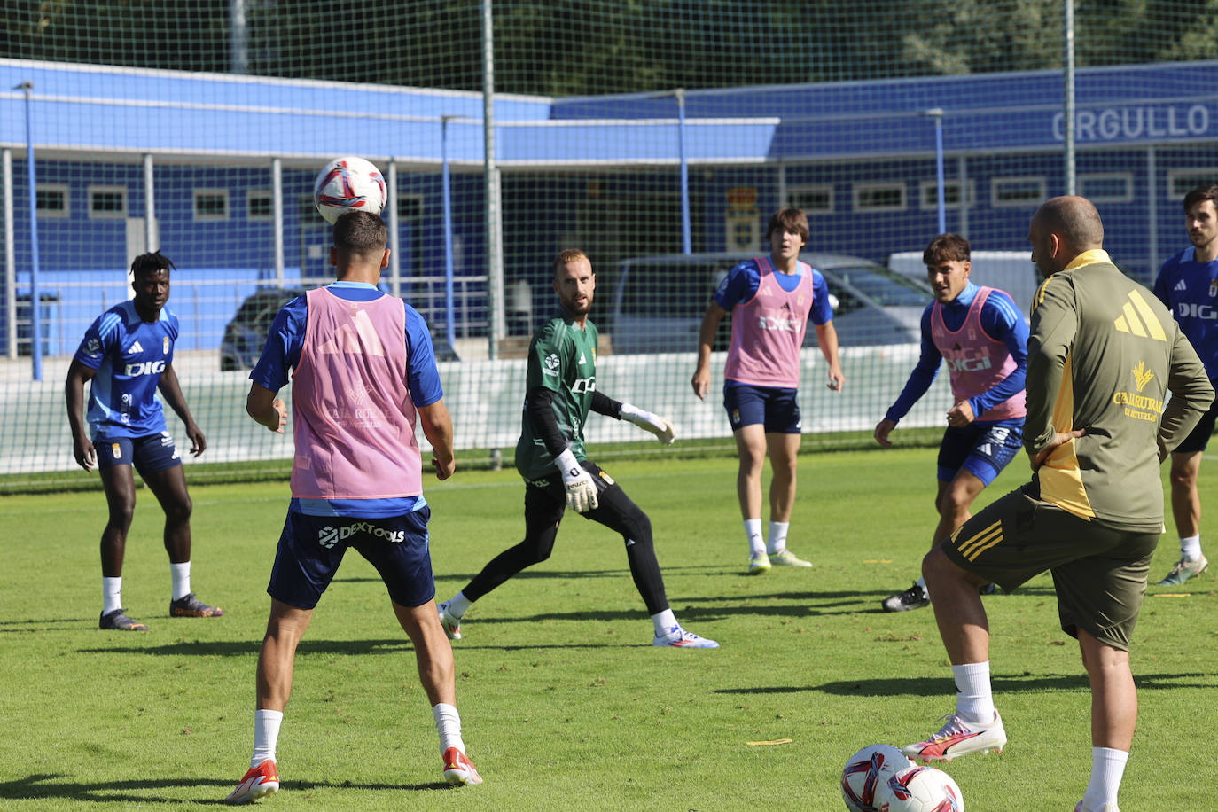 El Real Oviedo se pone a punto: las imágenes del primer entrenamiento
