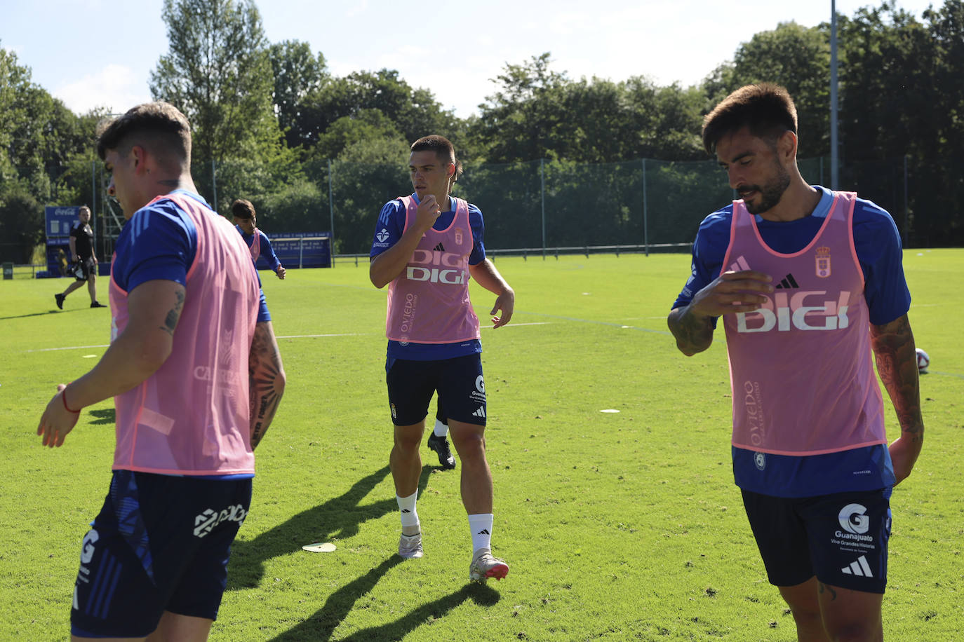 El Real Oviedo se pone a punto: las imágenes del primer entrenamiento