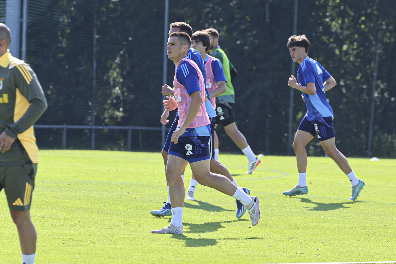 El Real Oviedo se pone a punto: las imágenes del primer entrenamiento