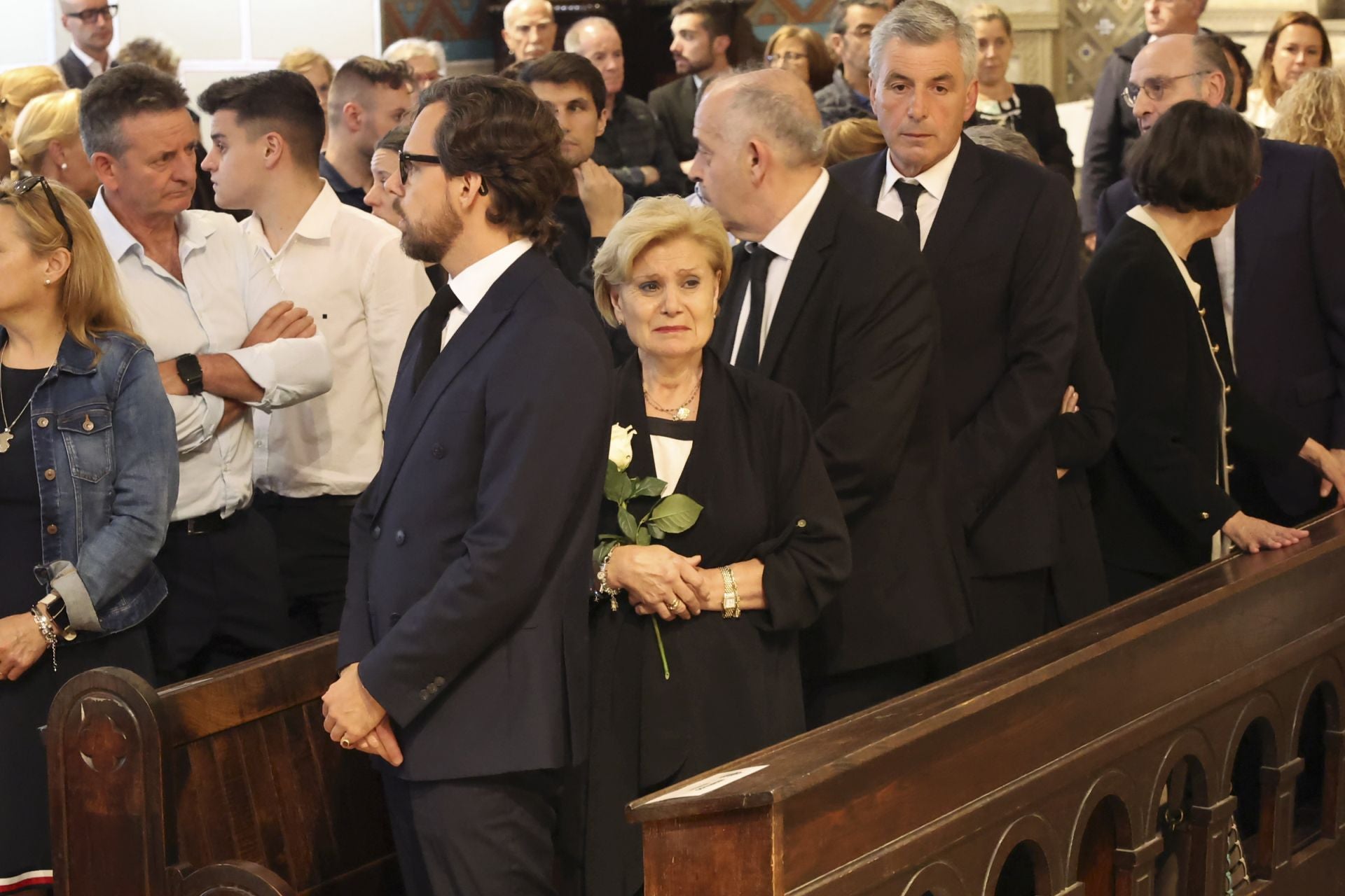 Multitudinario adiós en Oviedo a José Manuel Suárez Bocero