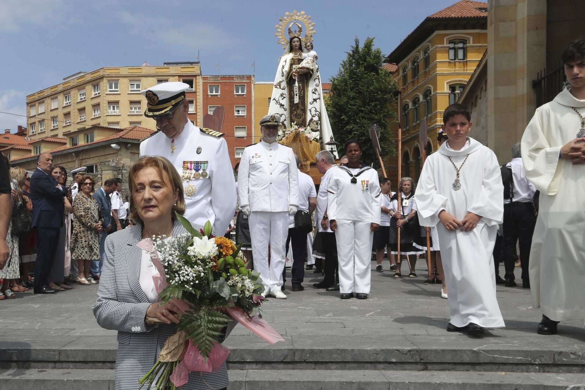 Gijón celebra la ofrenda floral del Carmen más especial