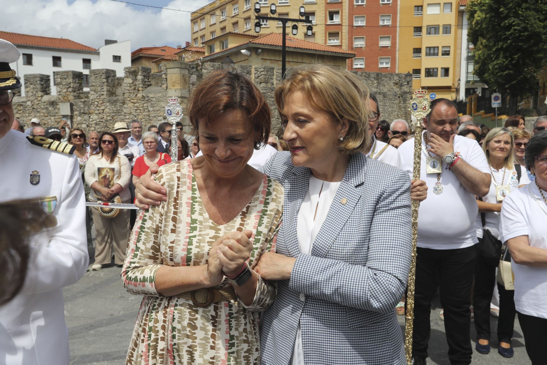 Gijón celebra la ofrenda floral del Carmen más especial