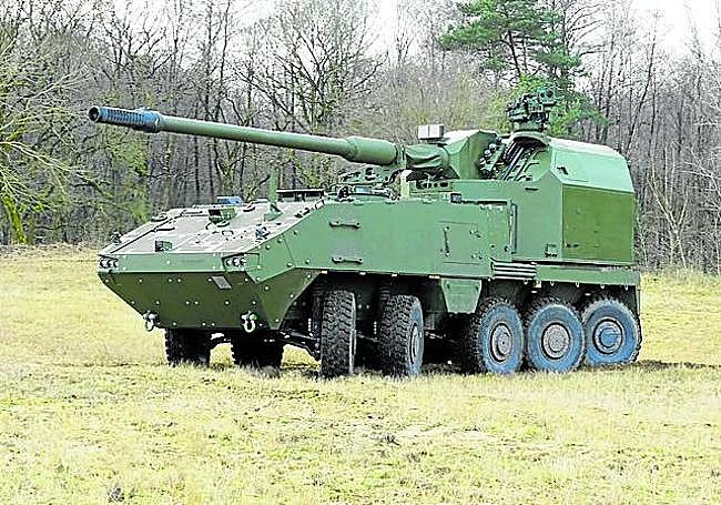 Piraña 10x10 con un cañón de 155/52 de KNDS. s. b. s.