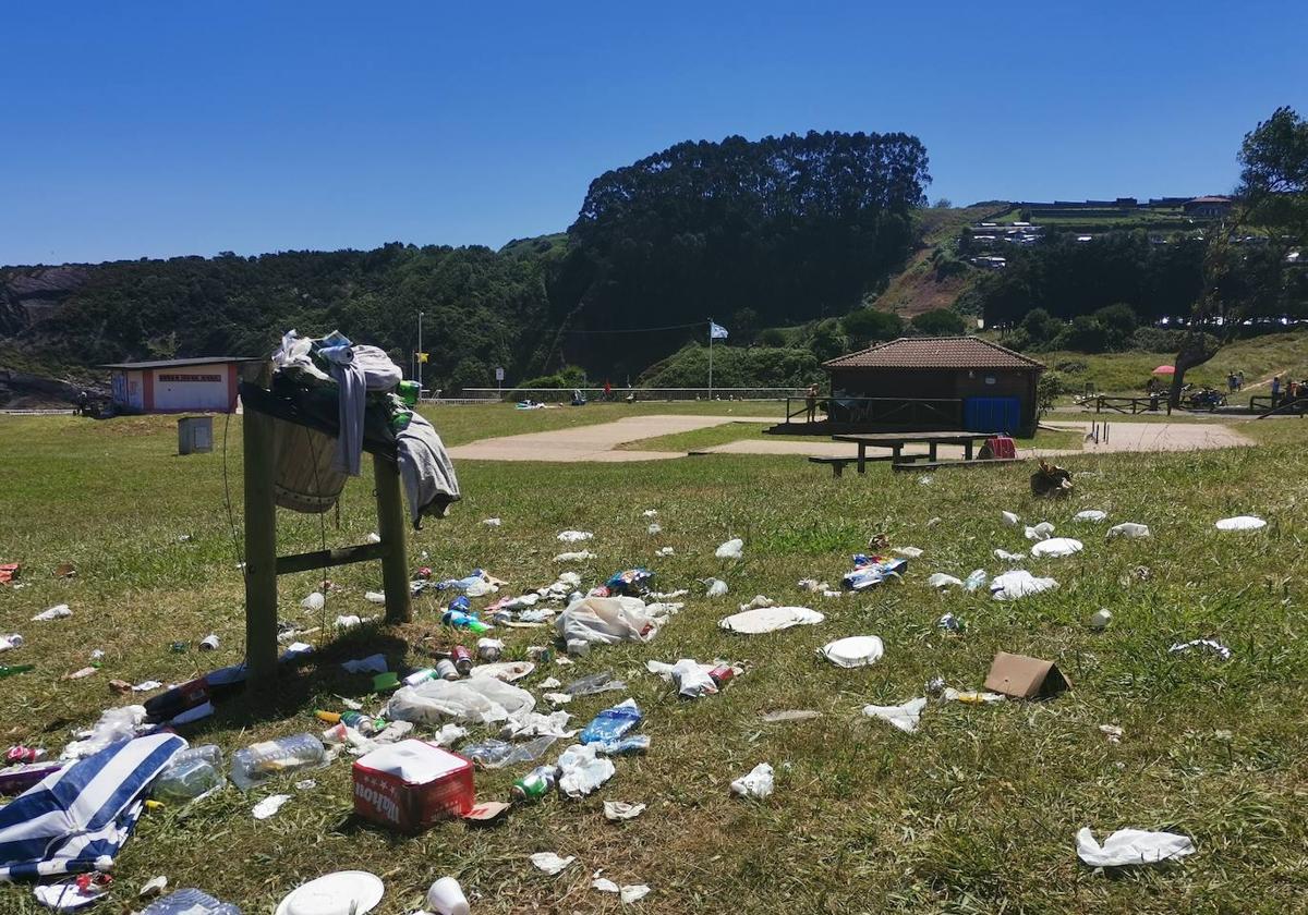 Perlora llena de basura