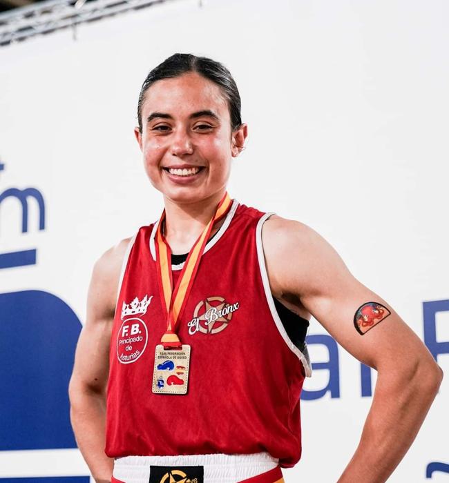 Ana Isabel González, del club Creando Escuela Oviedo, campeona de España de este año en el campeonato Nacional 60 kg categoría élite