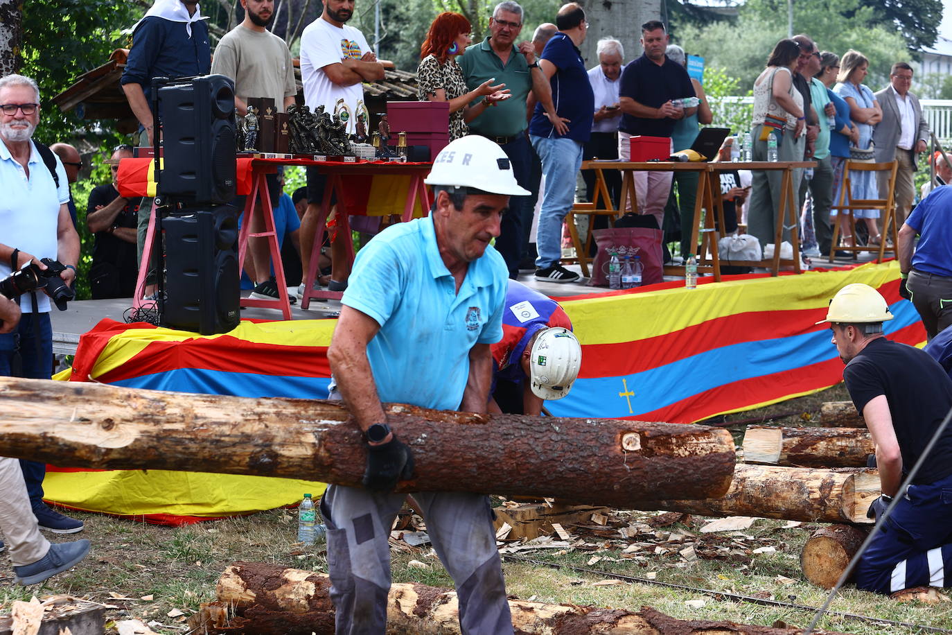 Tradición minera a concurso: las imágenes de la competición de entibadores