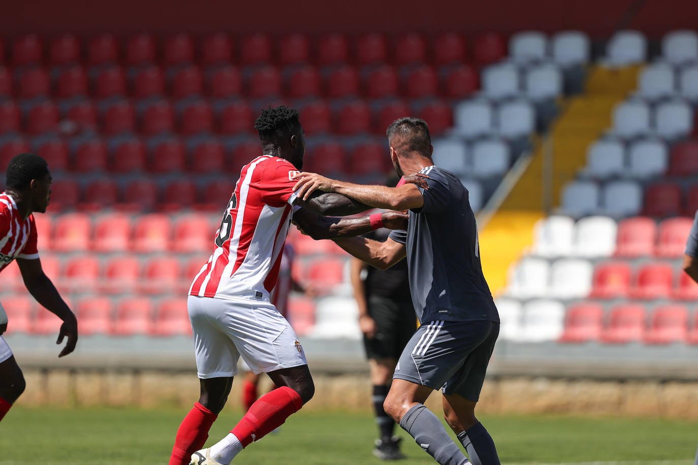 Las mejores jugadas del AVS Futebol SAD - Sporting de Gijón