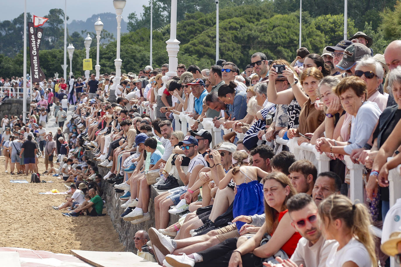 Festival Aéreo Internacional: Gijón disfruta del espectáculo en el cielo