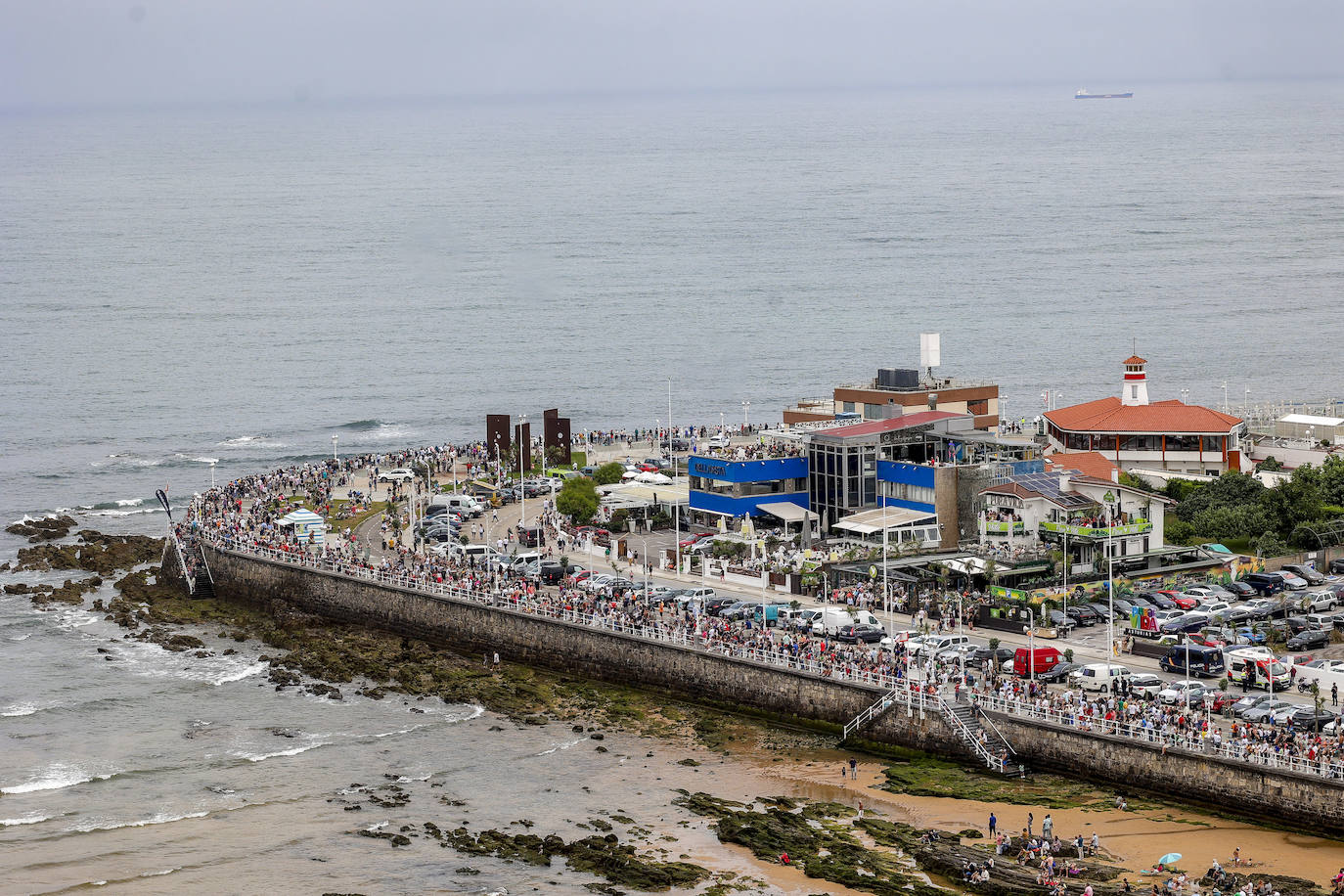 Festival Aéreo Internacional: Gijón disfruta del espectáculo en el cielo