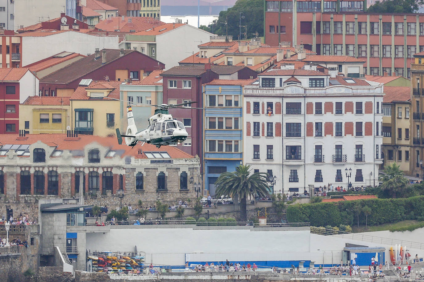 Festival Aéreo Internacional: Gijón disfruta del espectáculo en el cielo