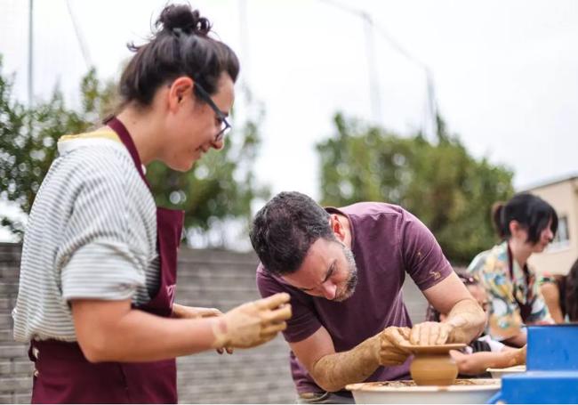 Taller de cerámica de la pasada edición. j