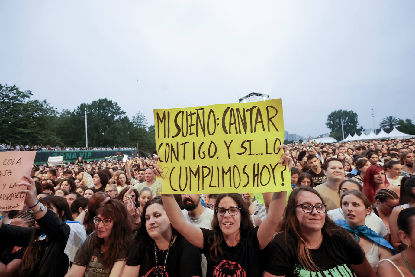 Melendi llena Gijón