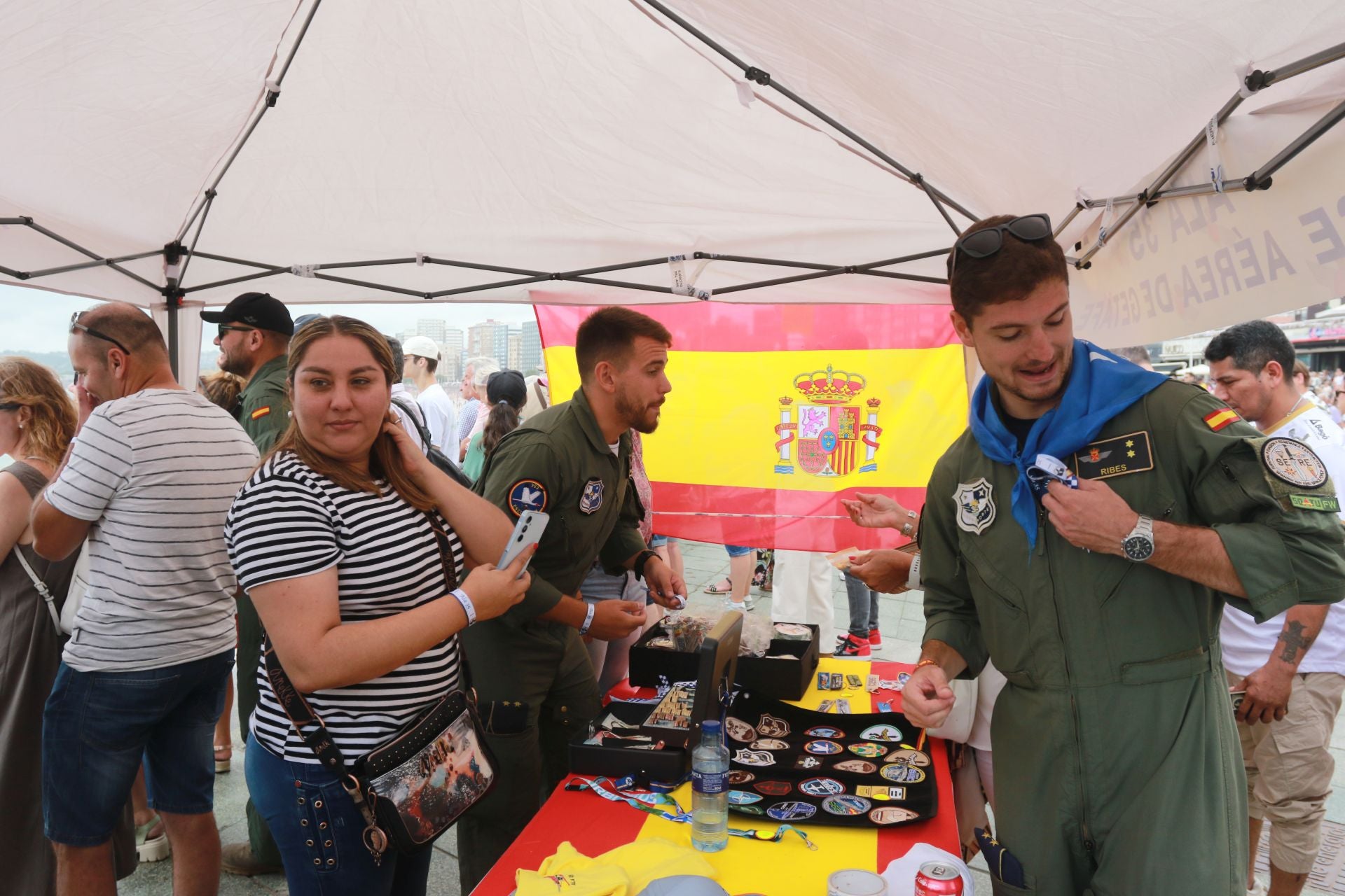 Gijón se vuelca con el Festival Aéreo