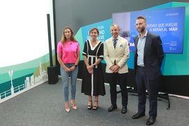 Ángela Pumariega, vicealcaldesa de Gijón; Carmen Moriyón, alcaldesa; Pedro López Ferrer, vicepresidente primero de la Cámara de Comercio, y Daniel Martínez, director de Visita Gijón, en la presentación del estand de Gijón en la 67 edición de la Feria Internacional de Muestras de Asturias (Fidma).